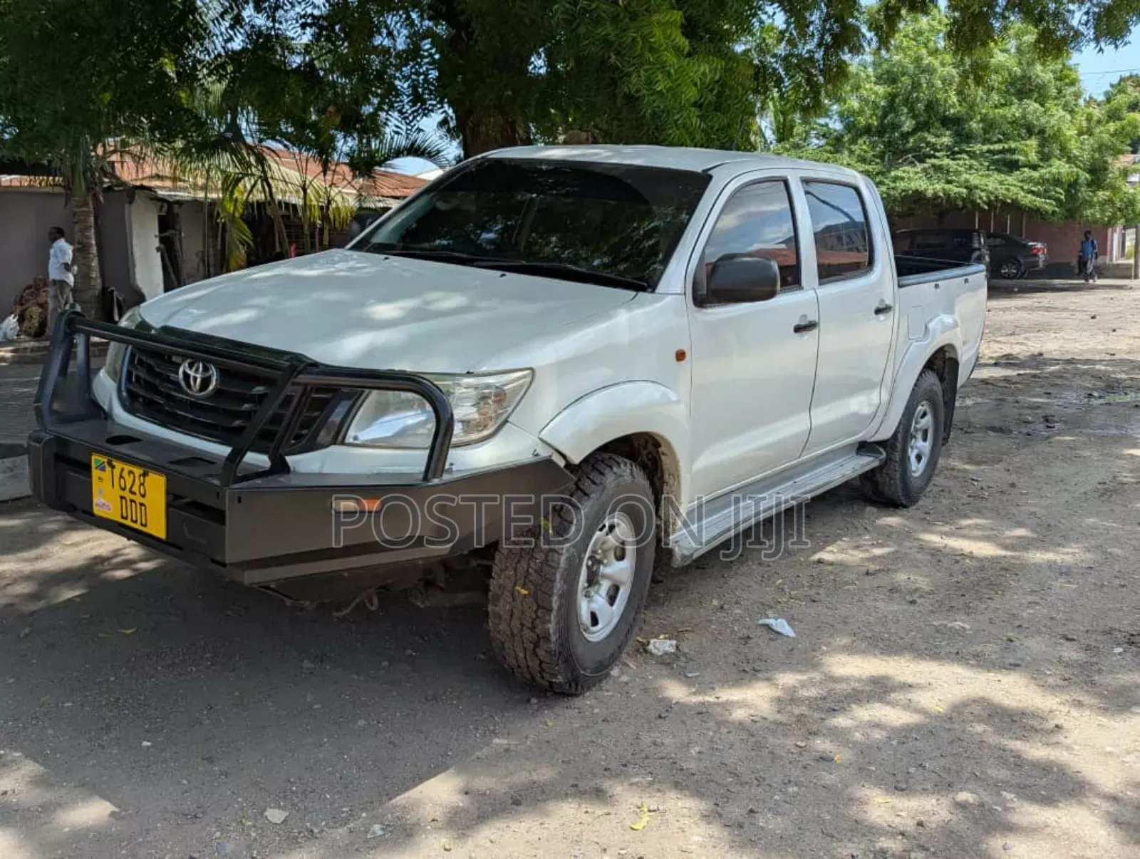 Toyota Hilux 1999 White