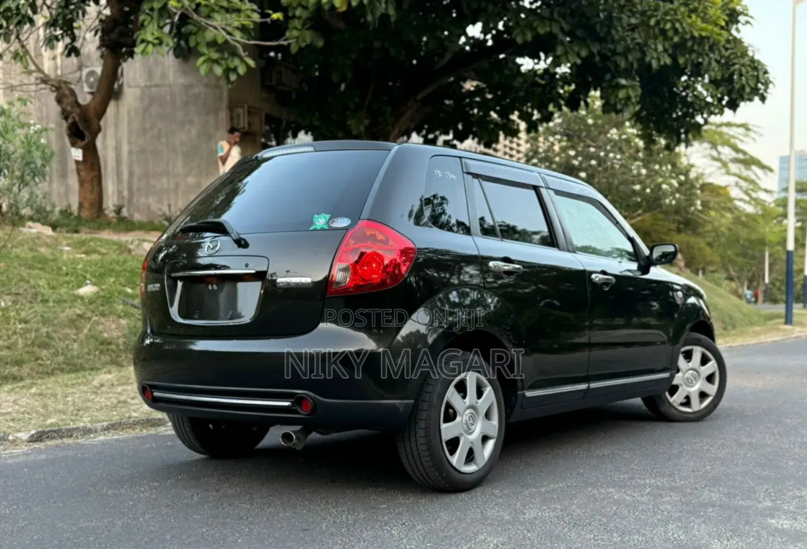Mazda Verisa 2009 Black