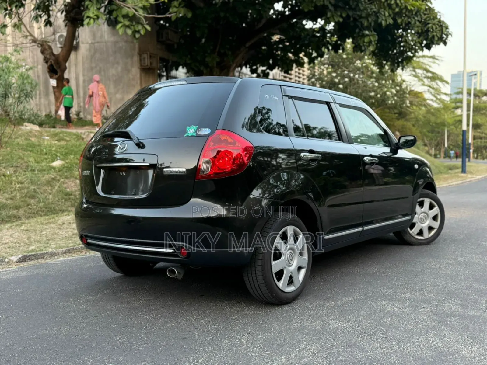 Mazda Verisa 2009 Black