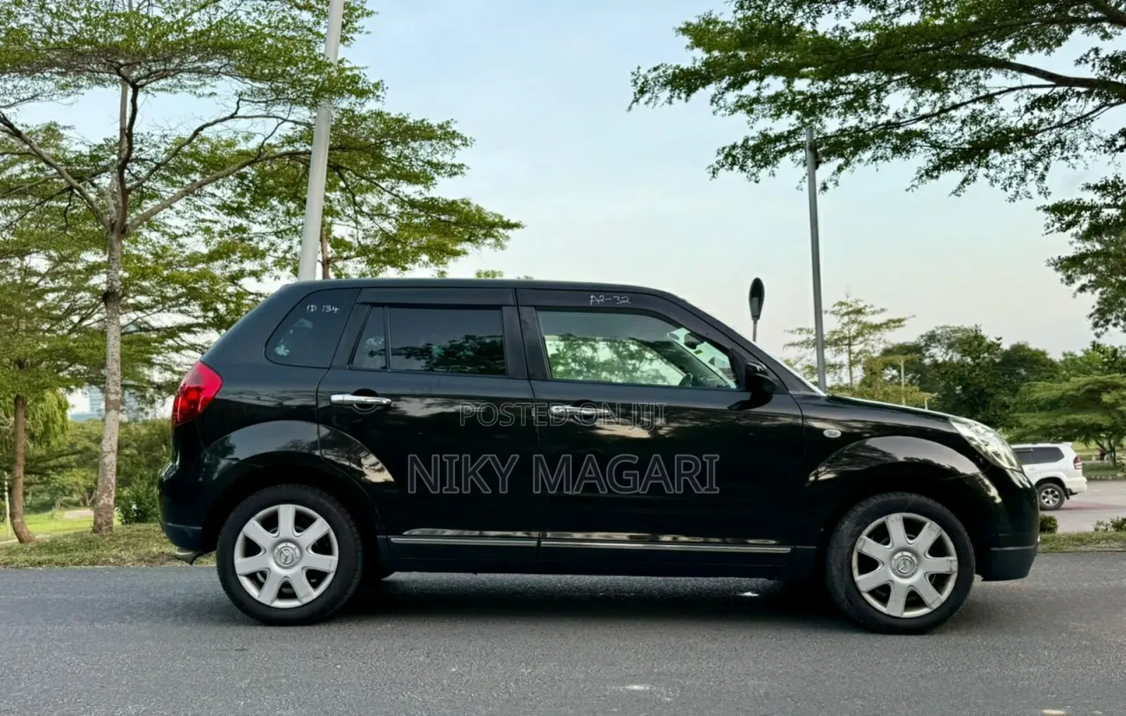 Mazda Verisa 2009 Black