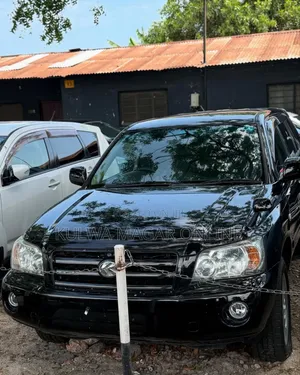 Toyota Kluger 2004 Black