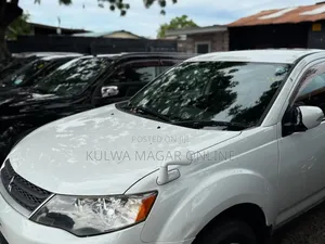 Mitsubishi Outlander 2008 White