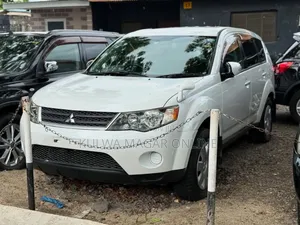 Mitsubishi Outlander 2008 White
