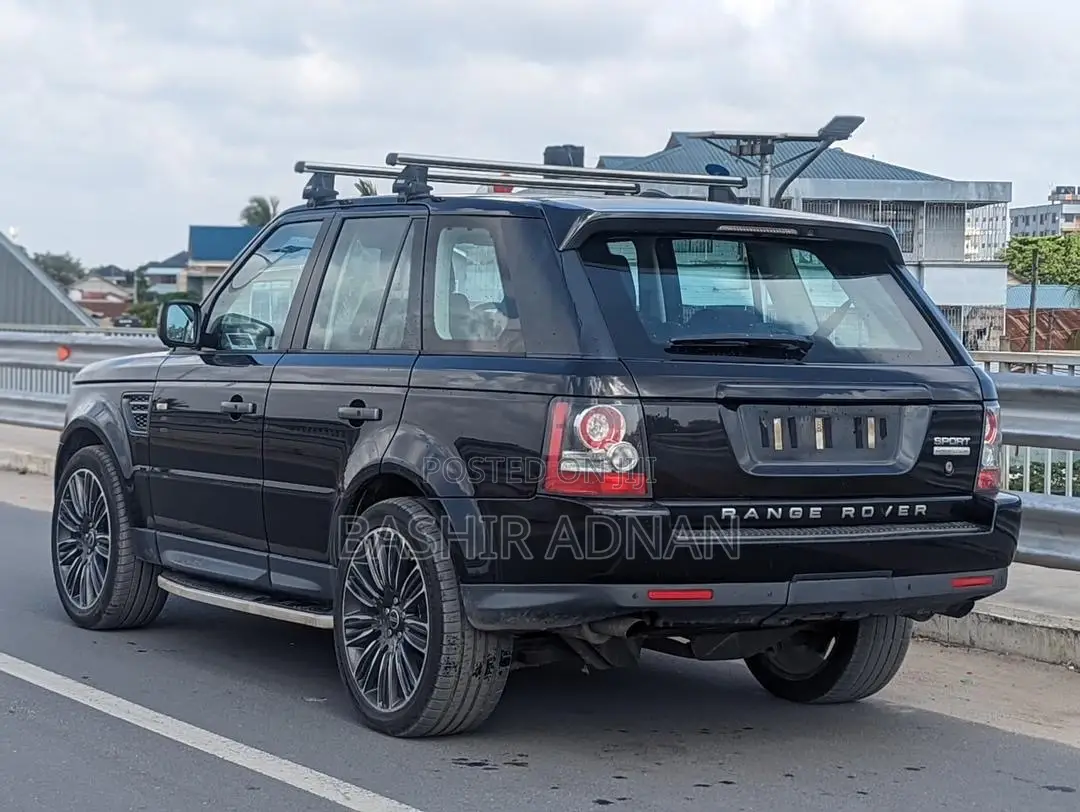 Land Rover Range Rover Sport 2010 Black