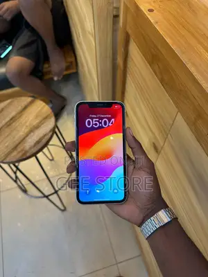 Photo - Apple iPhone XR 64 GB White