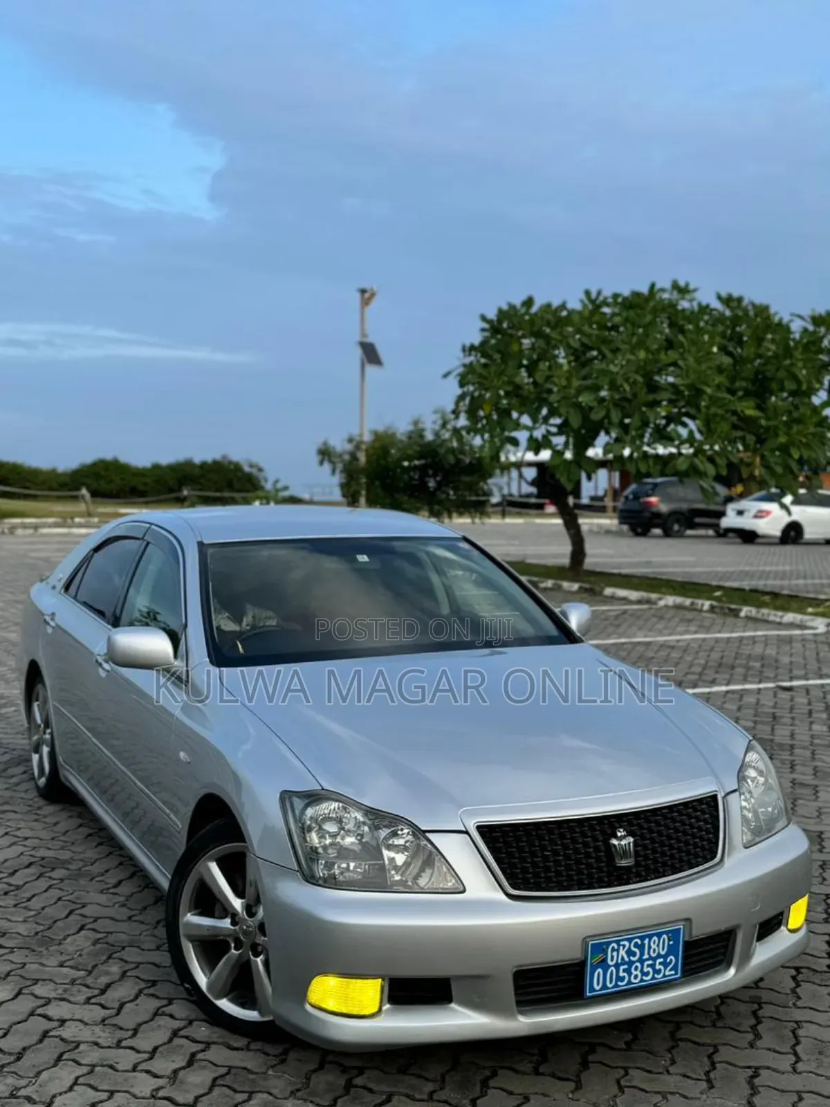 Toyota Crown 2006 Silver