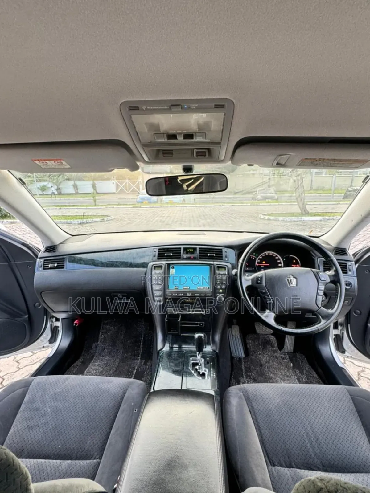 Toyota Crown 2006 Silver