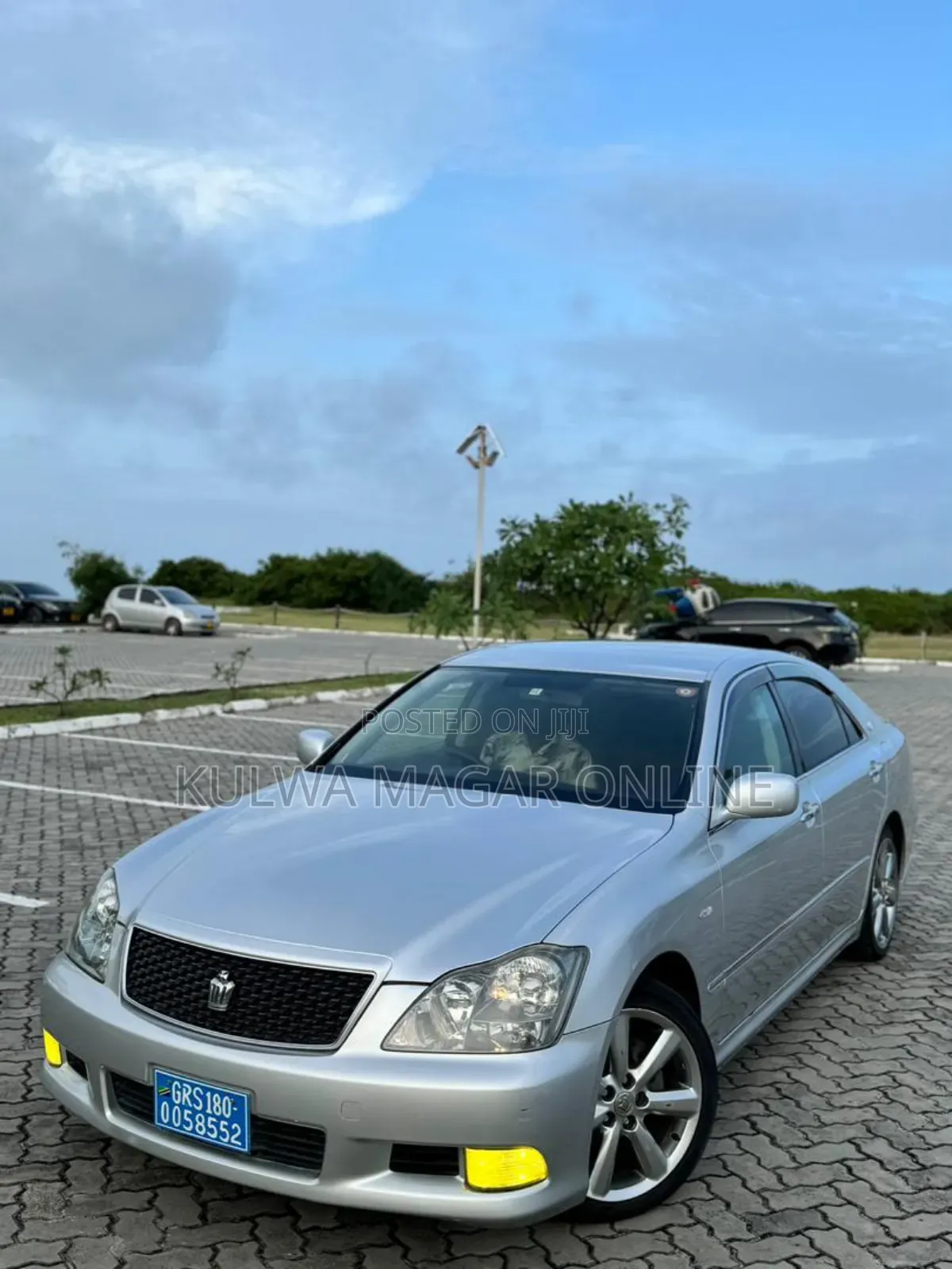 Toyota Crown 2006 Silver