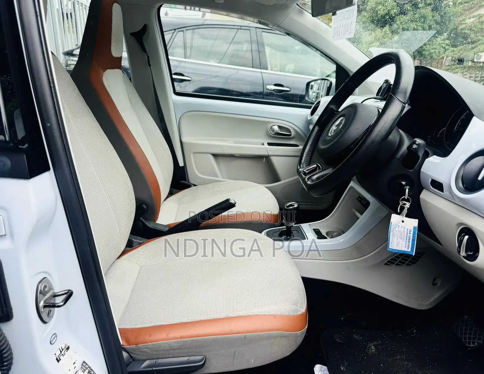 Volkswagen Up 2011 White