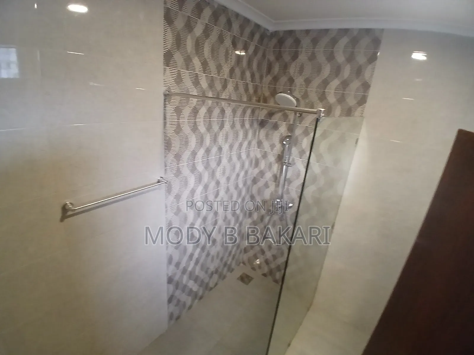 5bdrm House in Msasani for rent