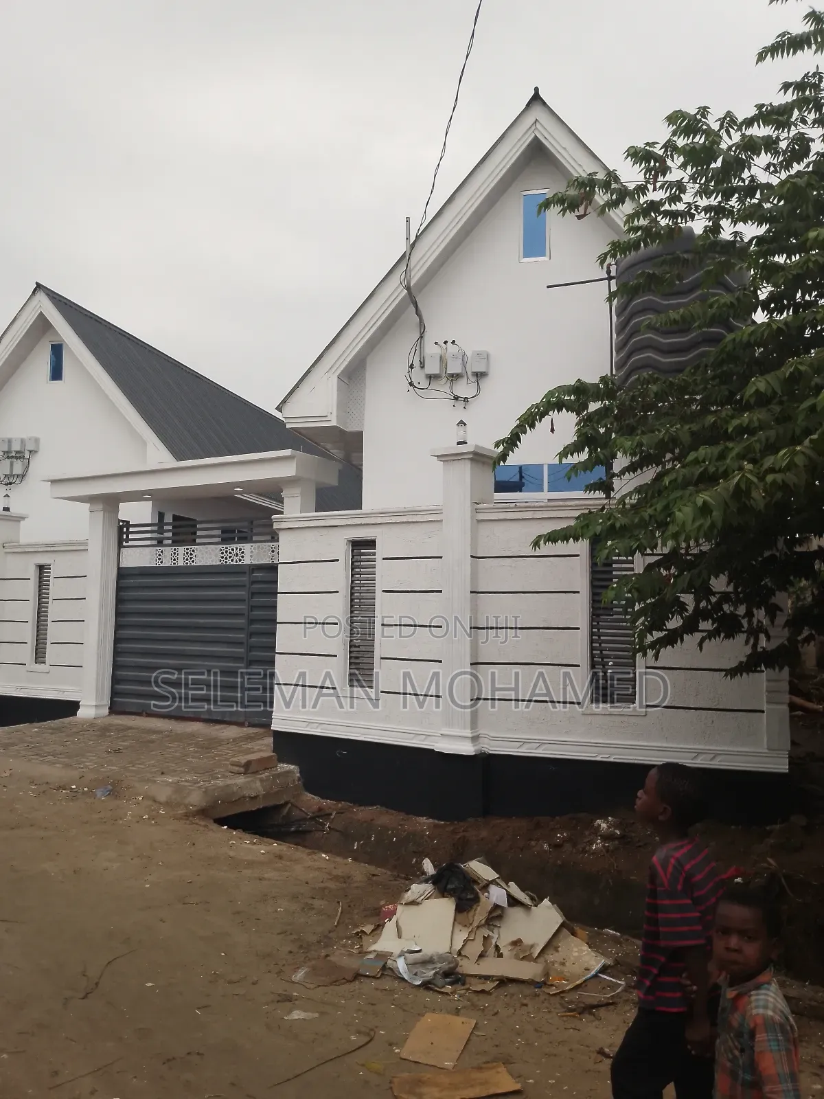 Furnished 8bdrm House in Biriani Real Estate, Charambe for sale