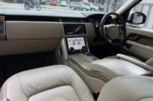 Land Rover Range Rover Vogue 2018 Beige