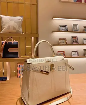 Hermes Kelly