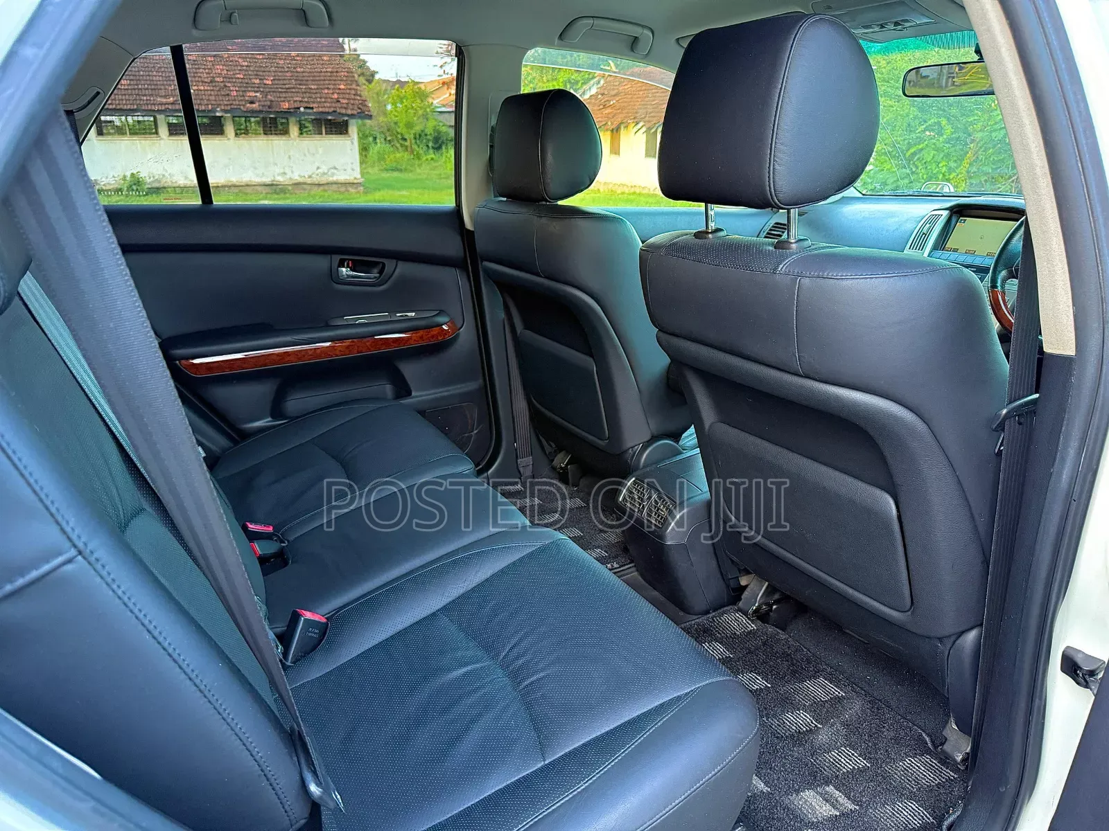 Toyota Harrier 2004 White