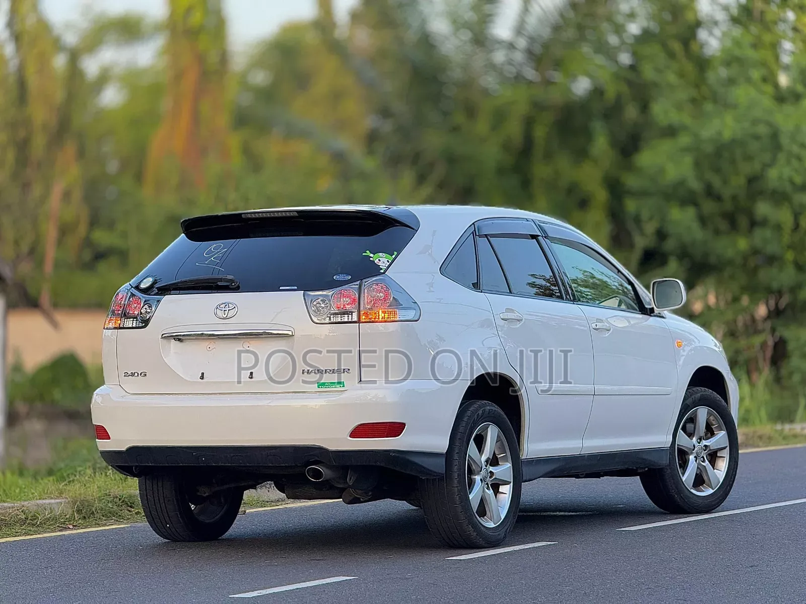 Toyota Harrier 2004 White