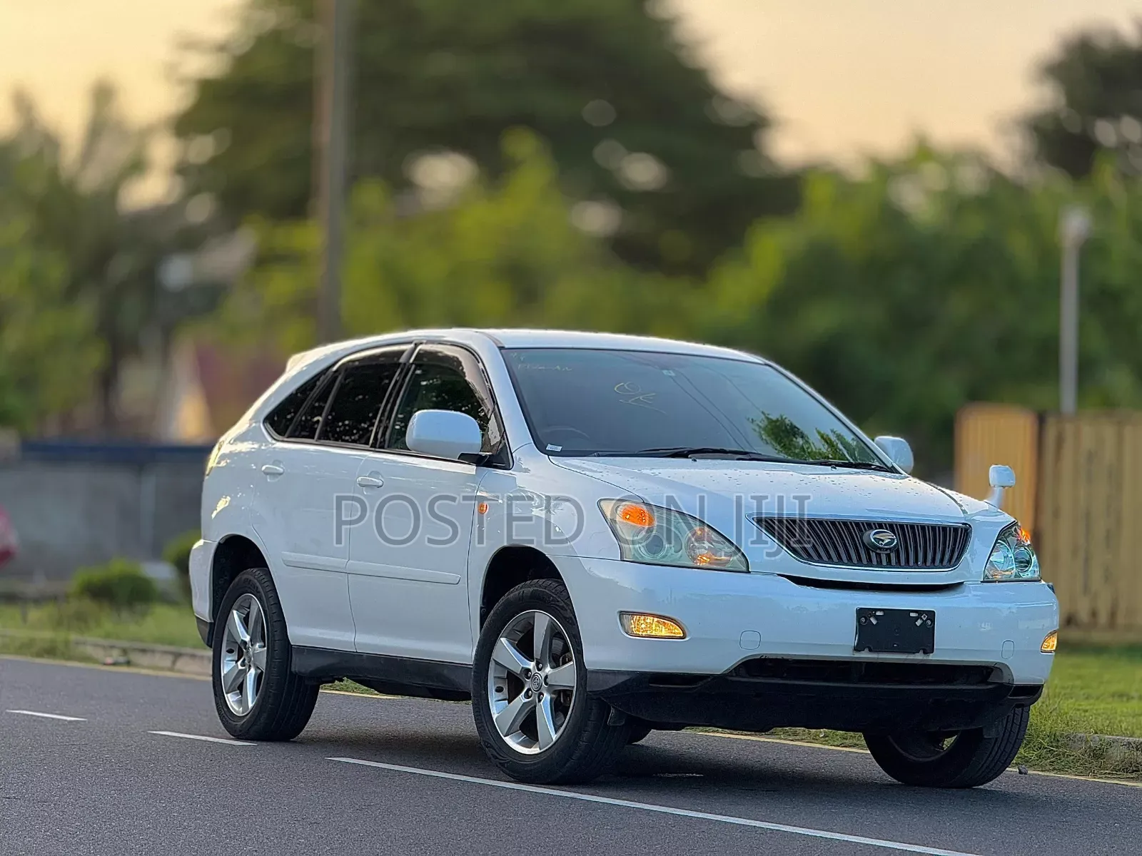 Toyota Harrier 2004 White