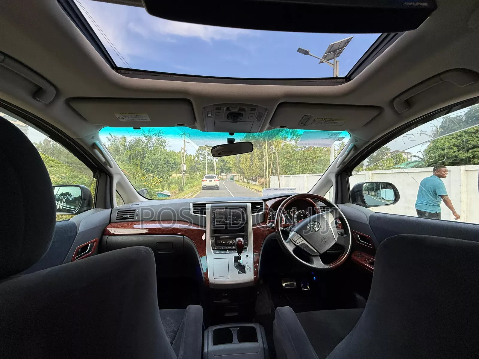 Toyota Vellfire 2010 Black