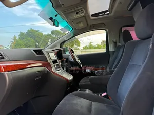 Toyota Vellfire 2010 Black