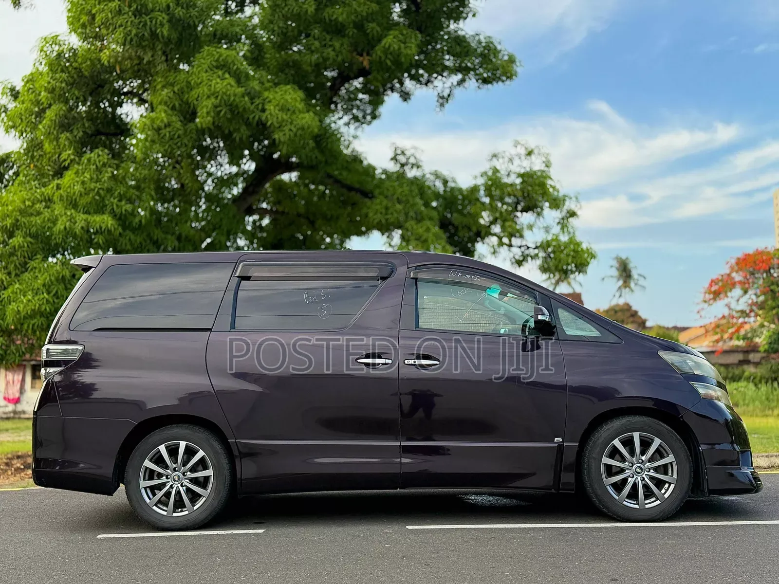Toyota Vellfire 2010 Black