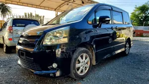 Toyota Noah 2008 Black
