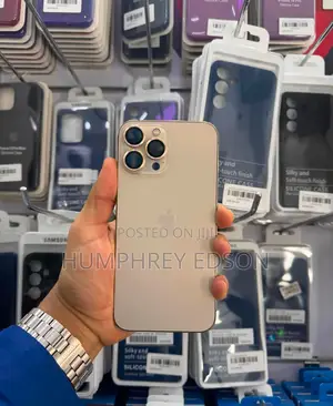 New Apple iPhone 11 256 GB Gold