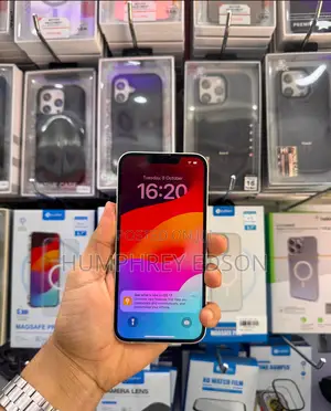 New Apple iPhone 13 128 GB White