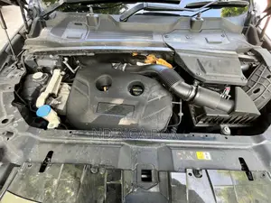 Land Rover Discovery Sport SE 2016 Blue