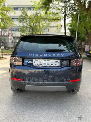 Land Rover Discovery Sport SE 2016 Blue