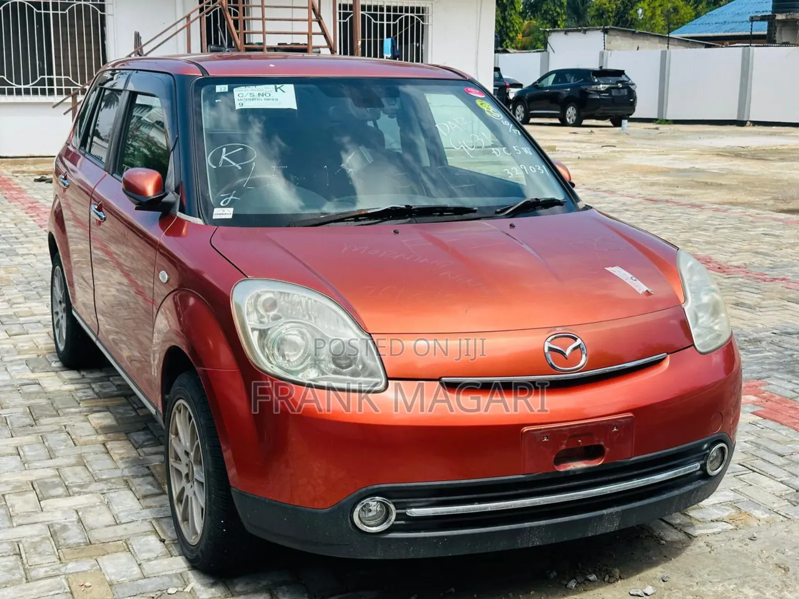 Mazda Verisa 2008 Orange