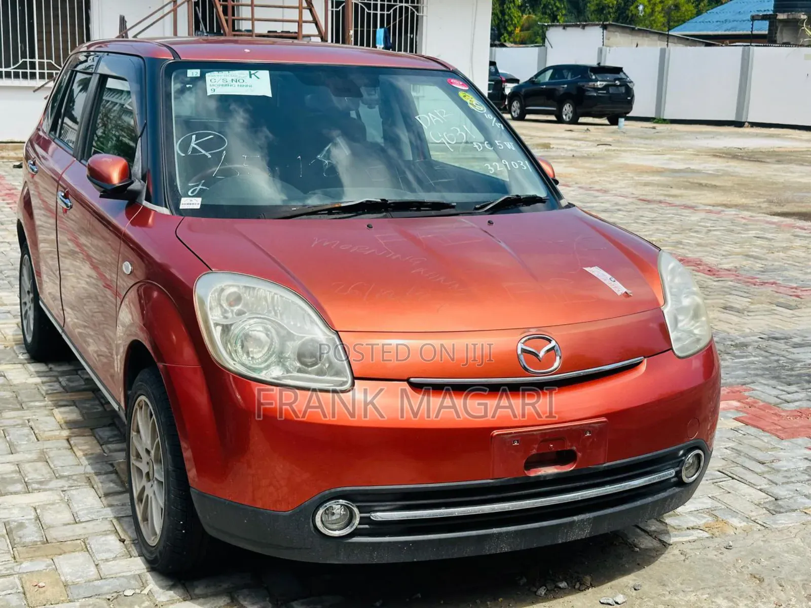 Mazda Verisa 2008 Orange