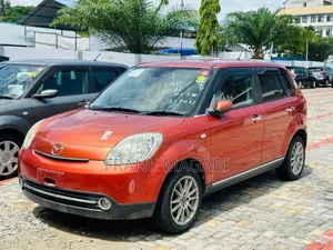 Mazda Verisa 2008 Orange