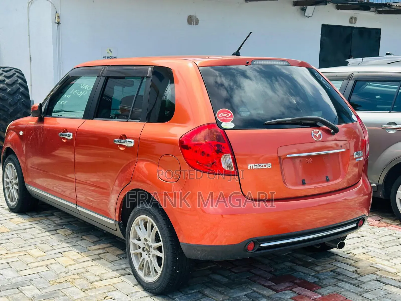 Mazda Verisa 2008 Orange