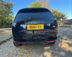 Land Rover Range Rover Vogue 2023 Blue