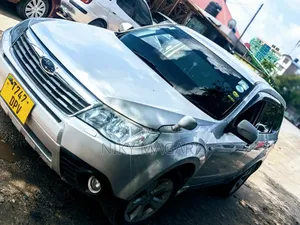 Subaru Forester 2011 White