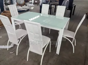 Meza Ya Chakula Mpya
