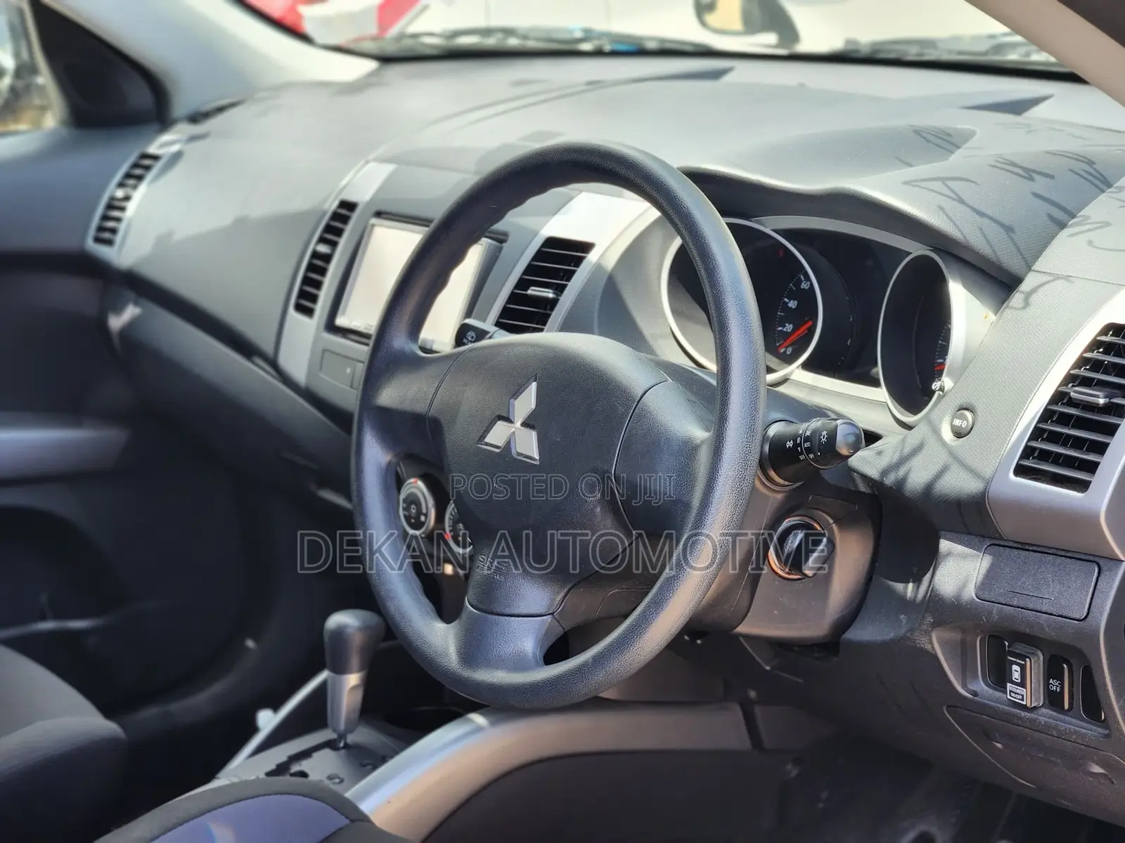 Mitsubishi Outlander SE 2010 Black