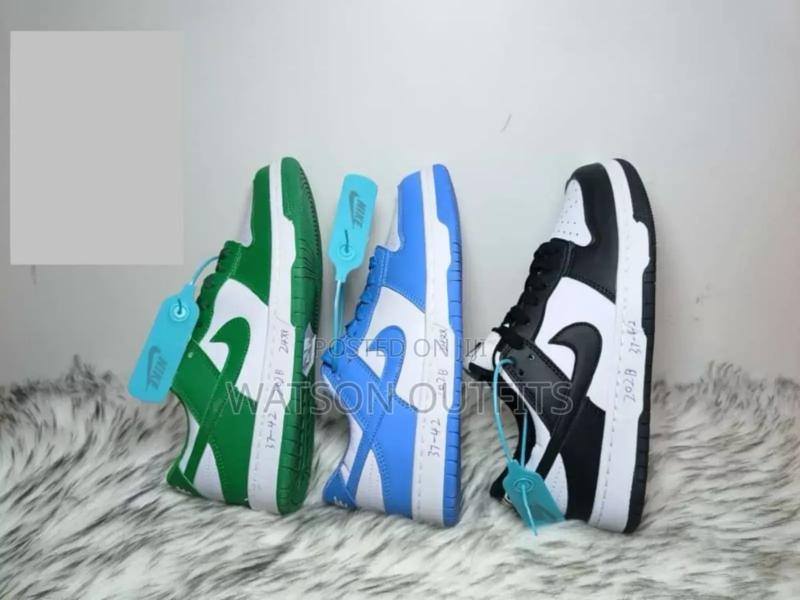 Best Quality Sneakers/Shoes/Footwears Original