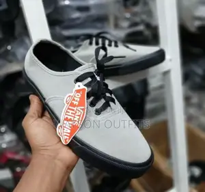 New Original Vans Sneakers/Shoes
