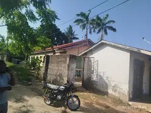 6bdrm House in Salasala, Kinondoni for sale