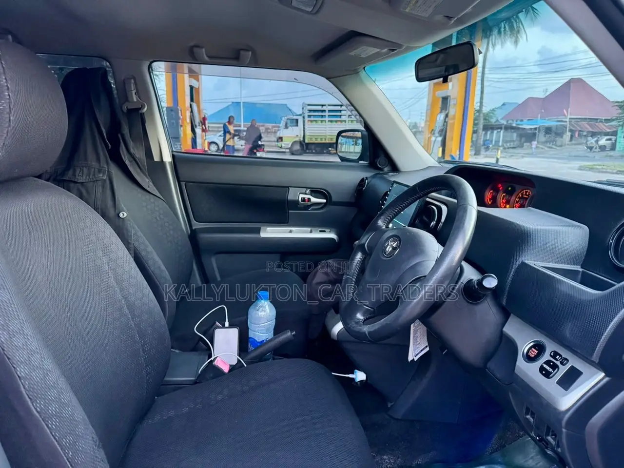 Toyota Corolla Rumion 2010 Black