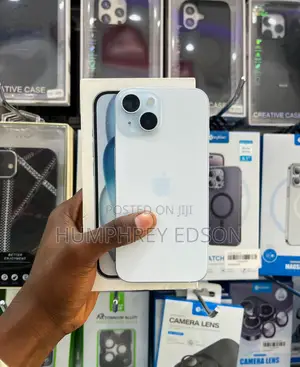 New Apple iPhone 15 128 GB White