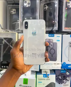 Apple iPhone X 64 GB White