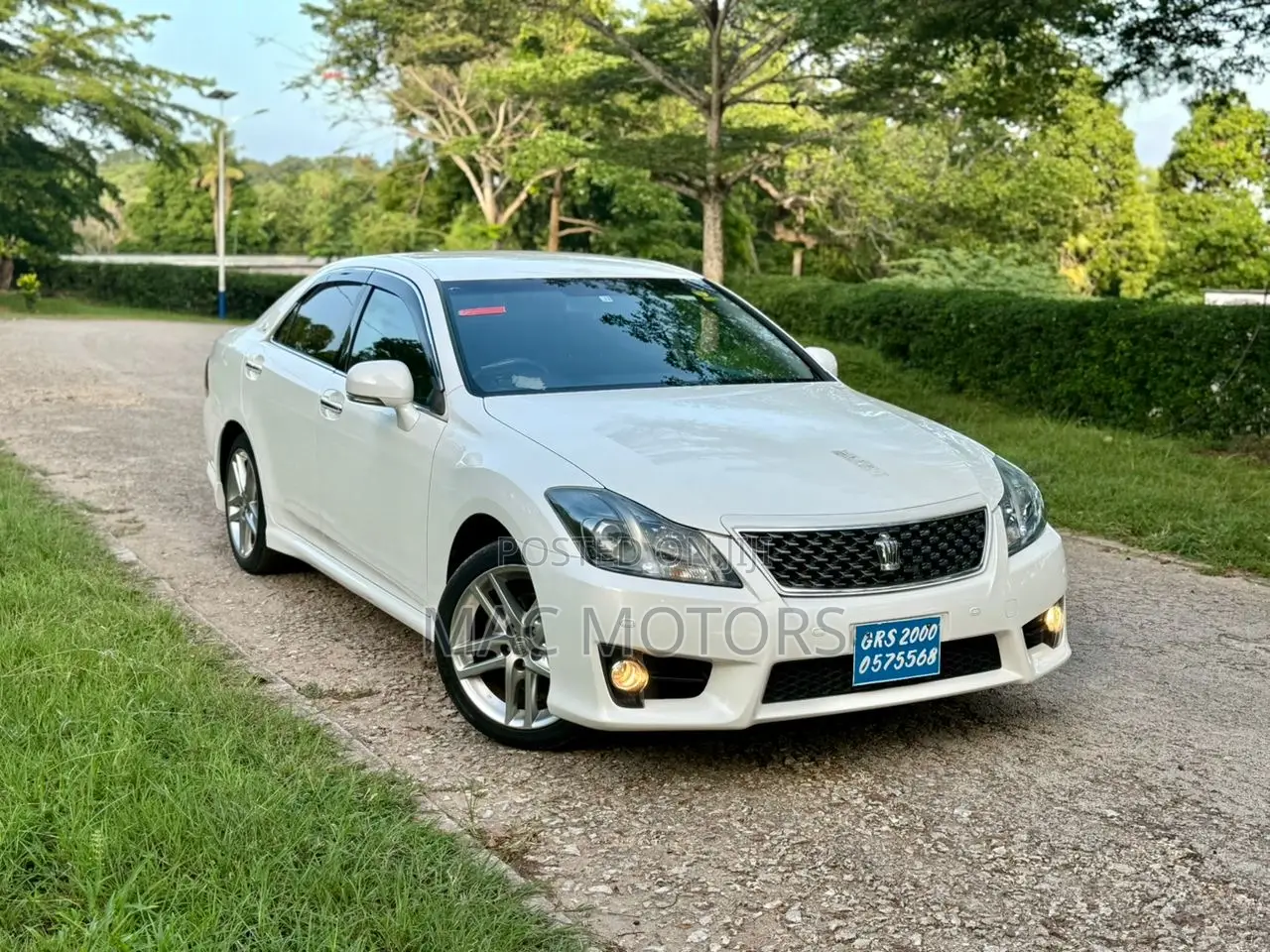 Toyota Crown 2012 White