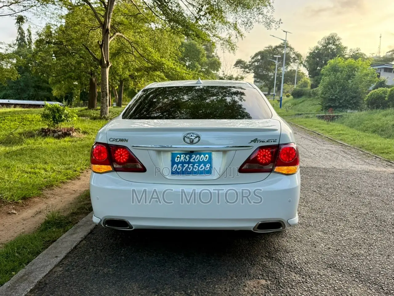 Toyota Crown 2012 White