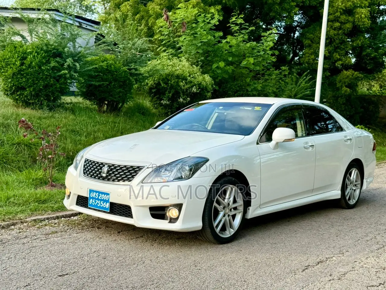Toyota Crown 2012 White