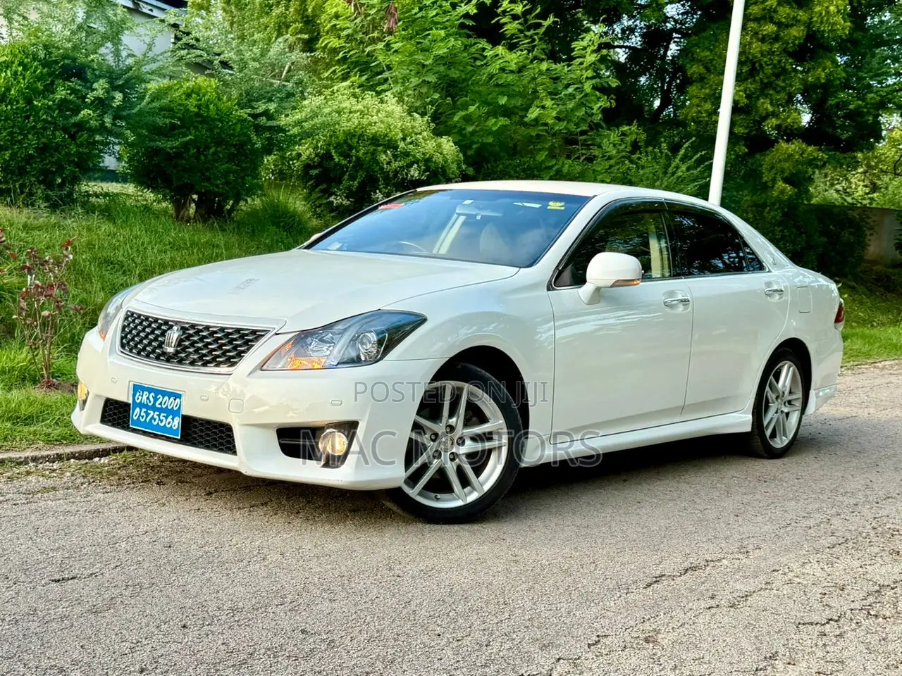 Toyota Crown 2012 White