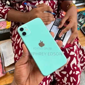 New Apple iPhone 11 128 GB Green