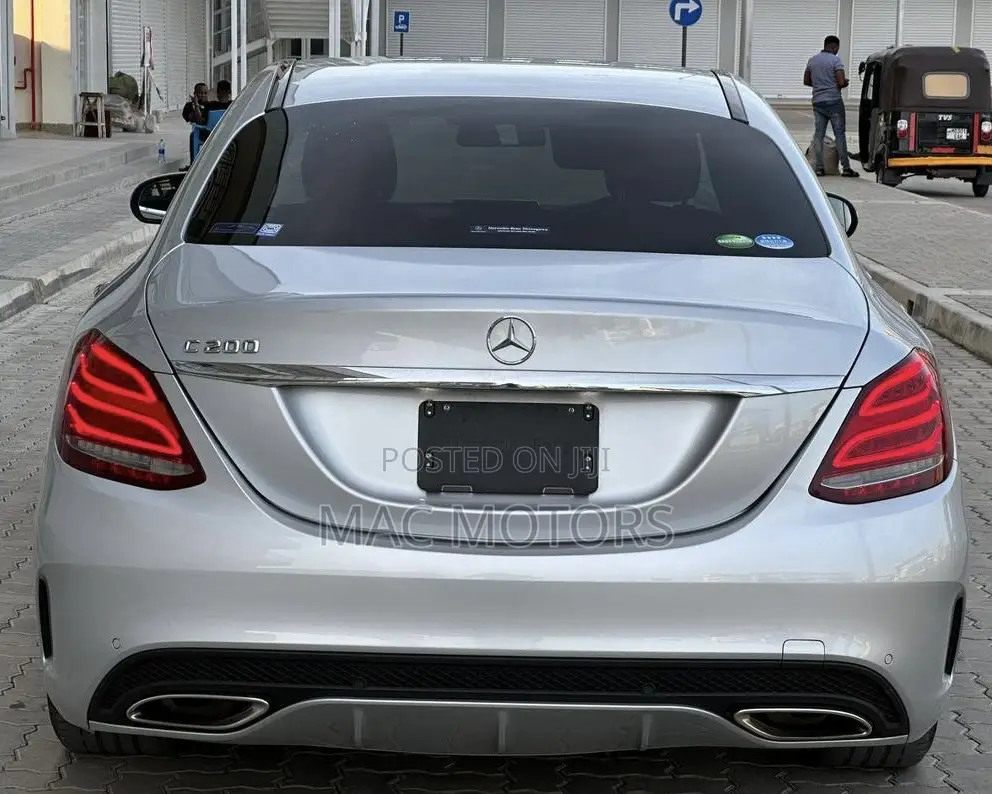 Mercedes-Benz C200 2014 Silver