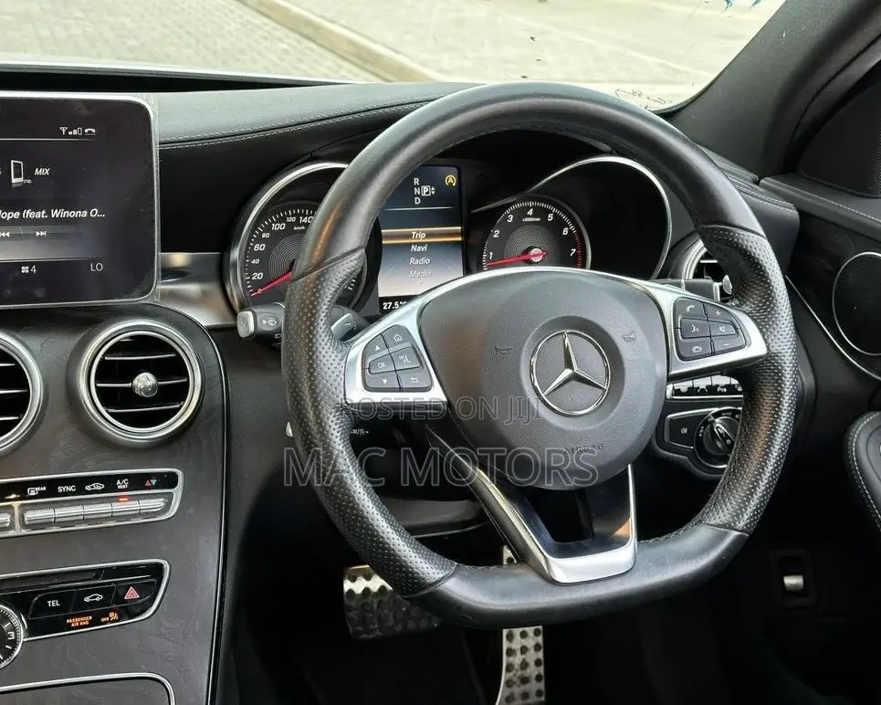 Mercedes-Benz C200 2014 Silver