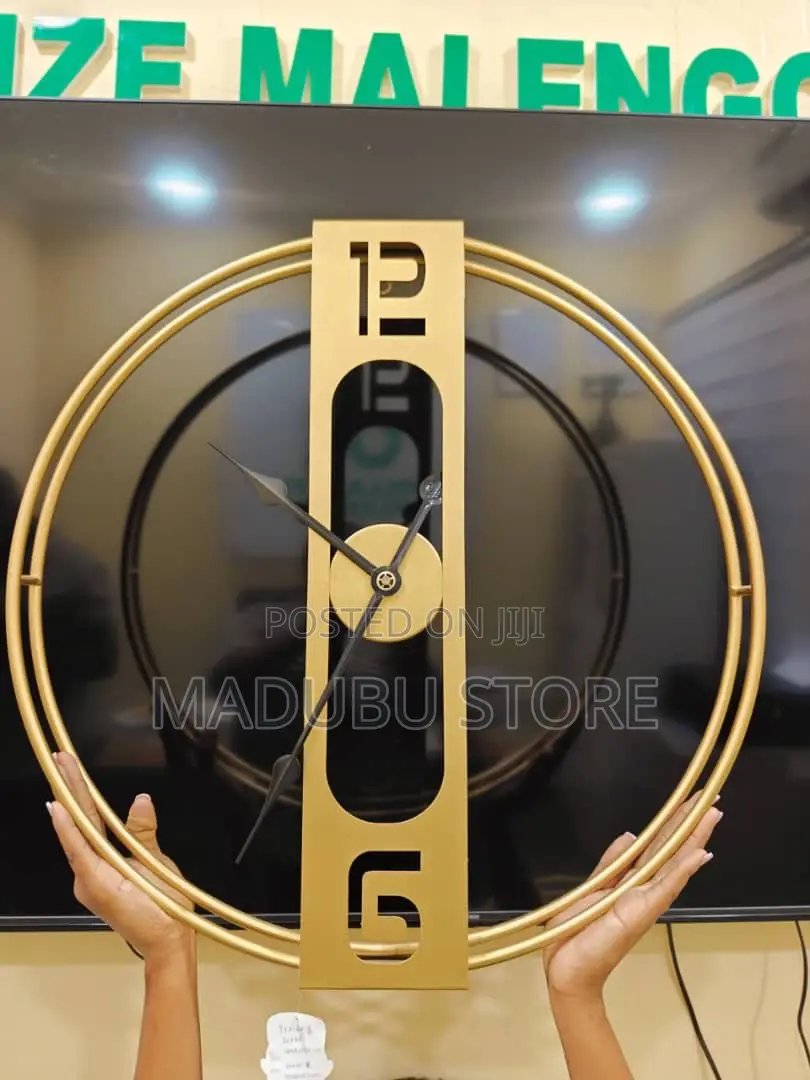 *Quality Wall Decor Clock